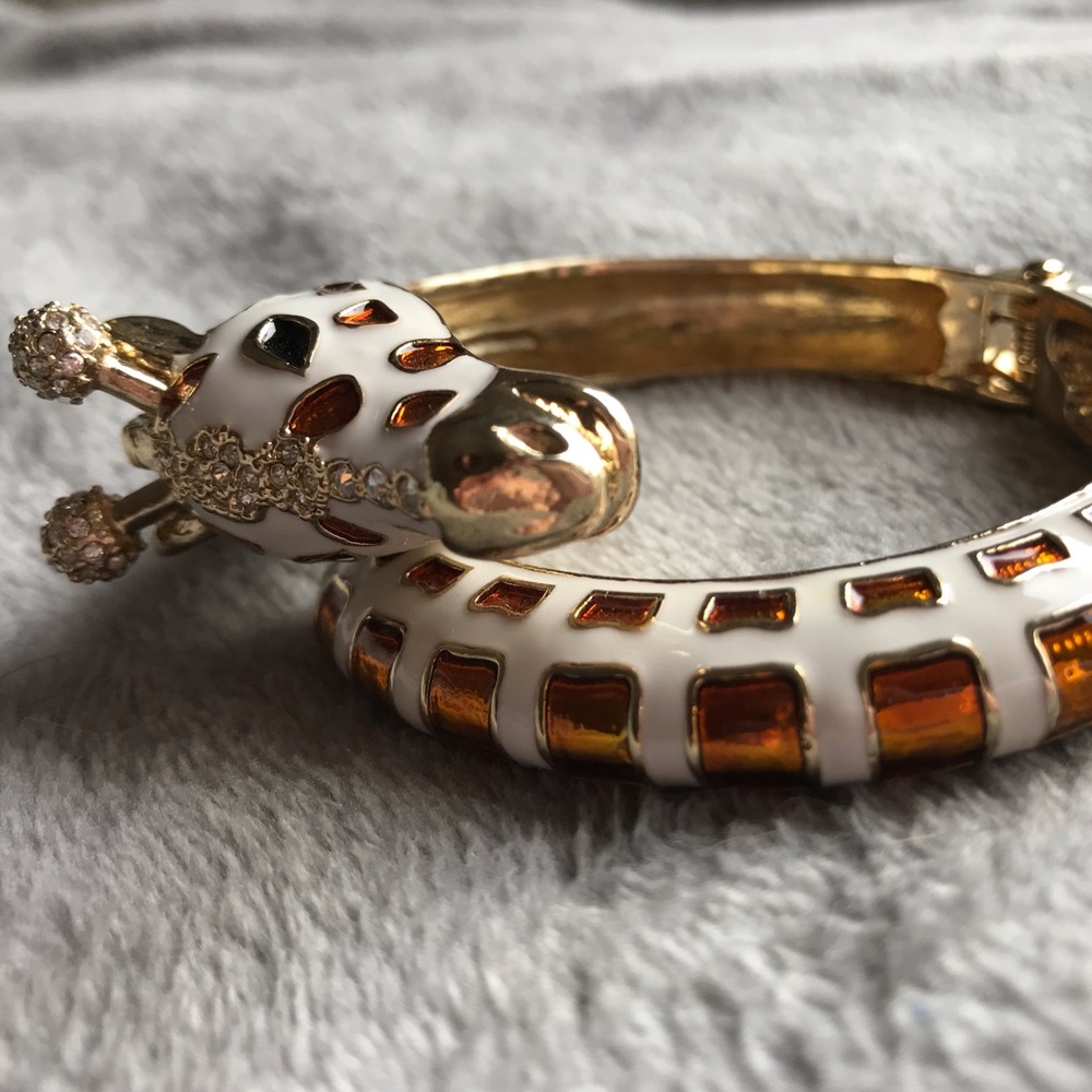 Giraffe bangle